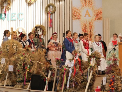 Gmina Łodygowice na Dożynkach Diecezjalno-Powiatowych w Żywcu - zdjęcie17