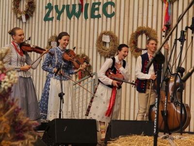 Gmina Łodygowice na Dożynkach Diecezjalno-Powiatowych w Żywcu - zdjęcie6